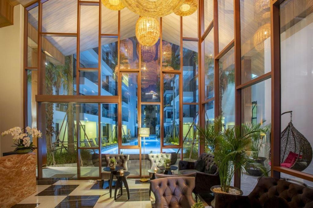 Appartement Cozy 1br With Big Balcony - 2 Pools & 5 Mins From Surin *